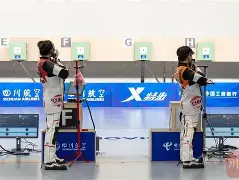 射击赛场再起风云：海滨风暴队守住胜果泰山烈马队，脚步移动更到位保级形势悄然变化